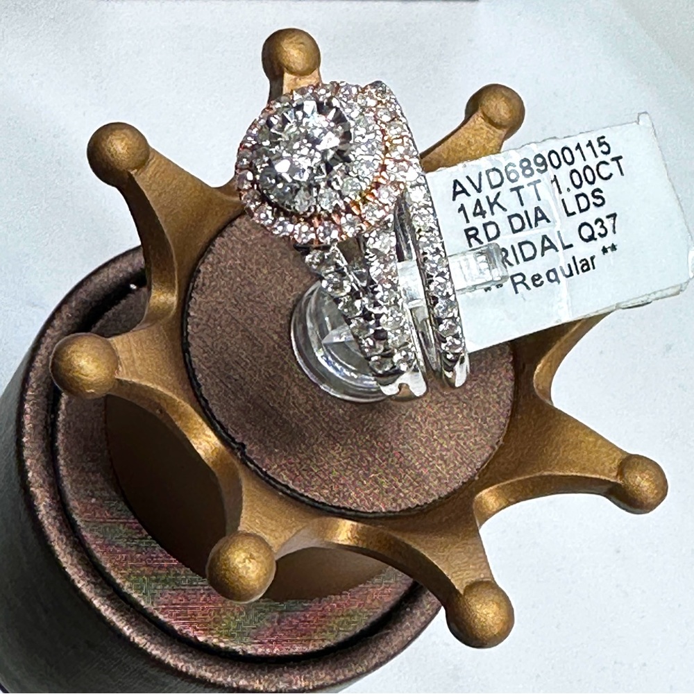 14kt white gold 1.00 cttw diamond ladies ring